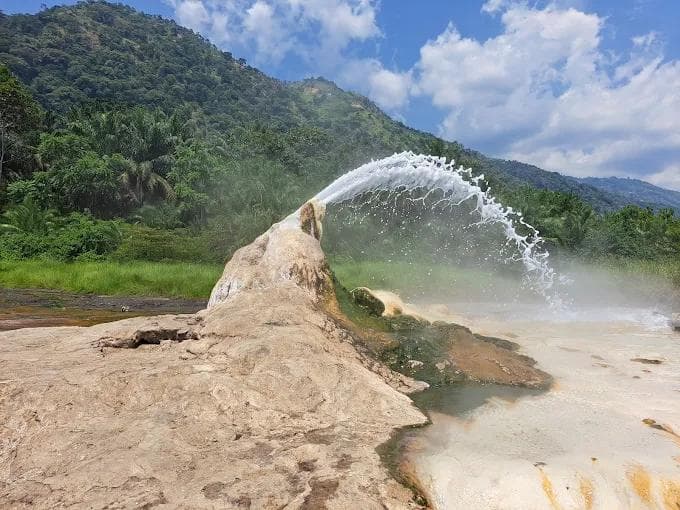 Sempaya hotsprings